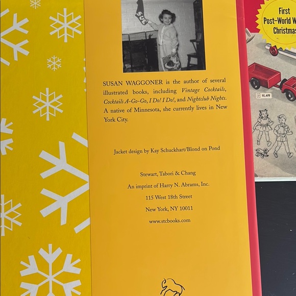 It's a Wonderful Christmas Book - Picture 7 of 7